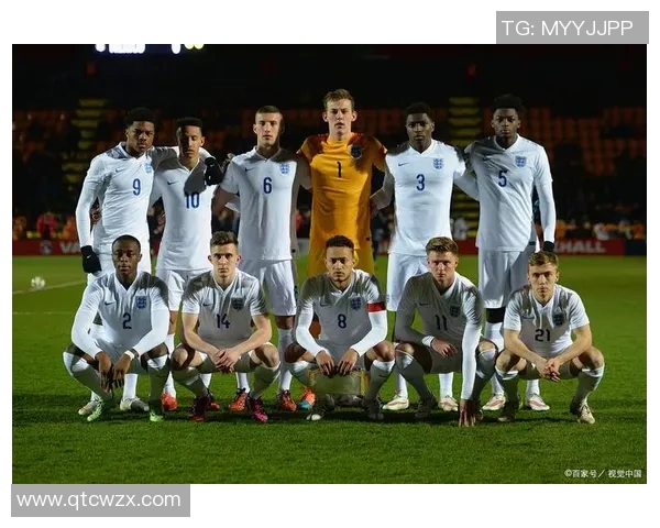 追随足球星辰闪耀之路共筑绿茵梦想展现激情与荣耀力量